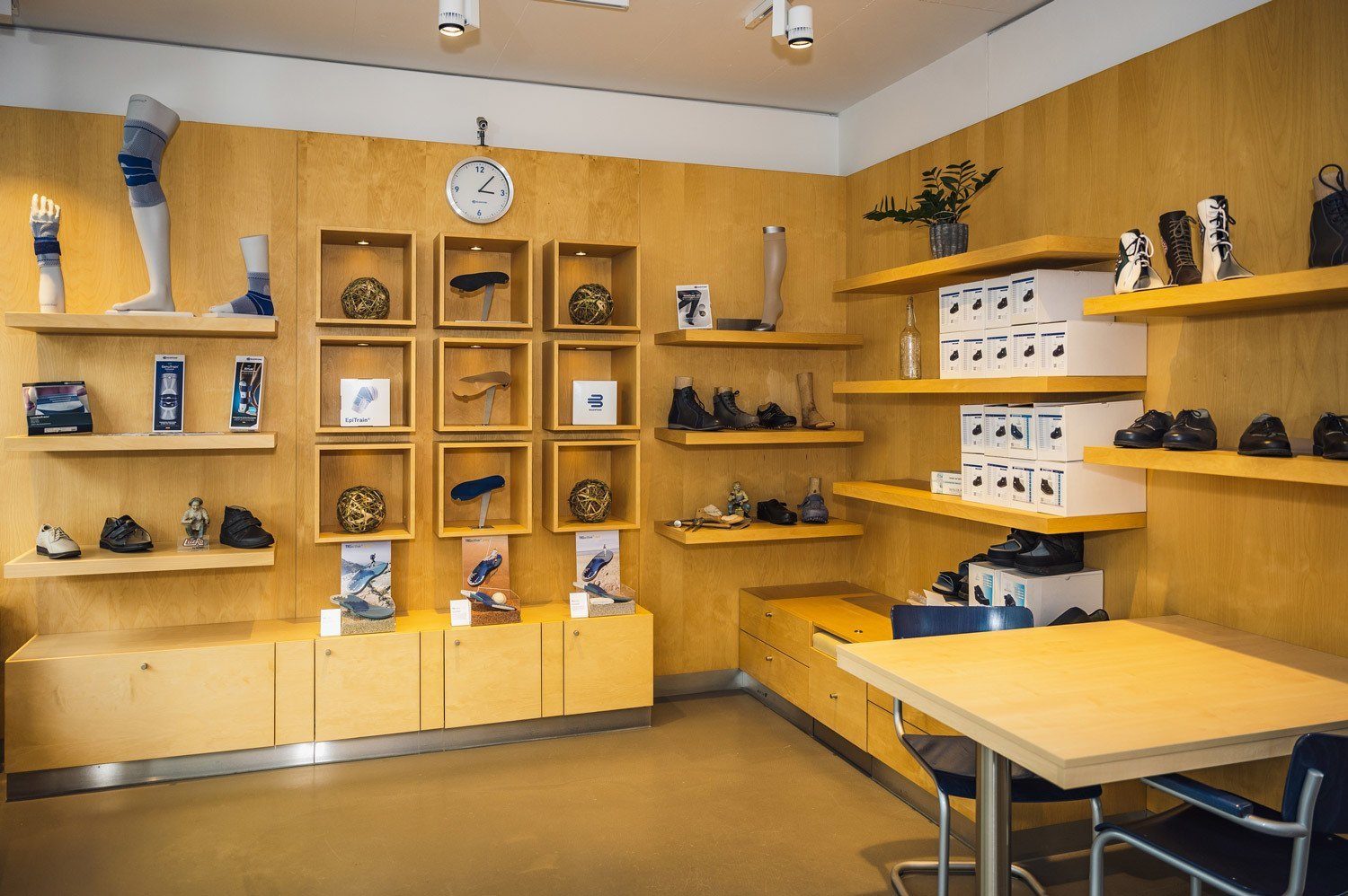 Ladenlokal der Orthopädie-Schuhtechnik im ALBERTUS ZENTRUM in Mönchengladbach
